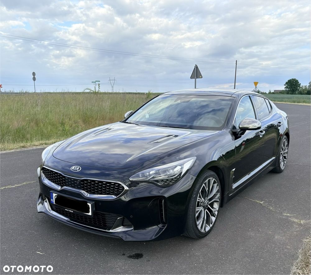 Kia Stinger - 1