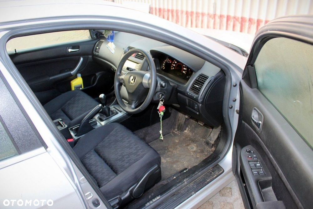 Honda Accord VII 2005 2.0i K20A6 Sedan (MASKA, ZDERZAK, LAMPA, BŁOTNIK, DRZWI, SZYBA, FOTEL) - 6