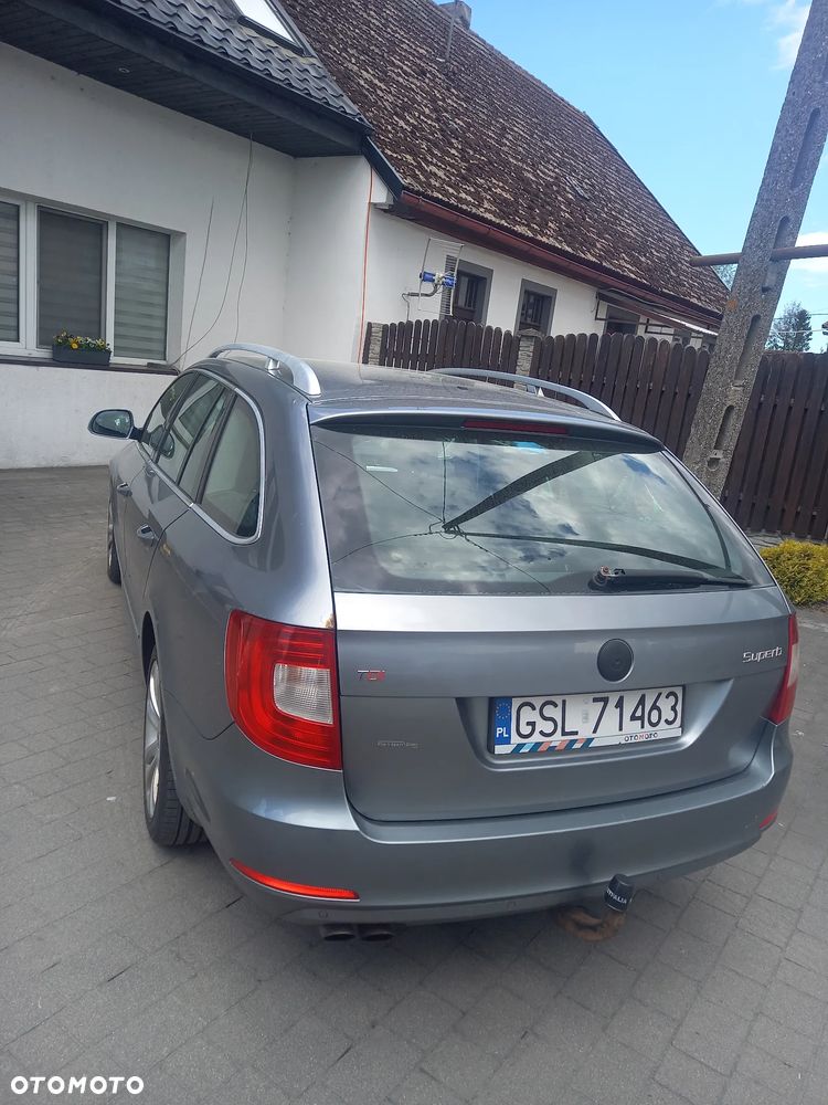 Skoda Superb 2.0 TDI Comfort DSG - 1