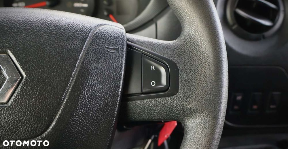 Renault Master - 24