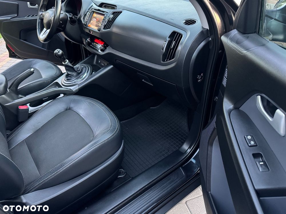 Kia Sportage 2.0 CVVT 2WD Spirit - 17