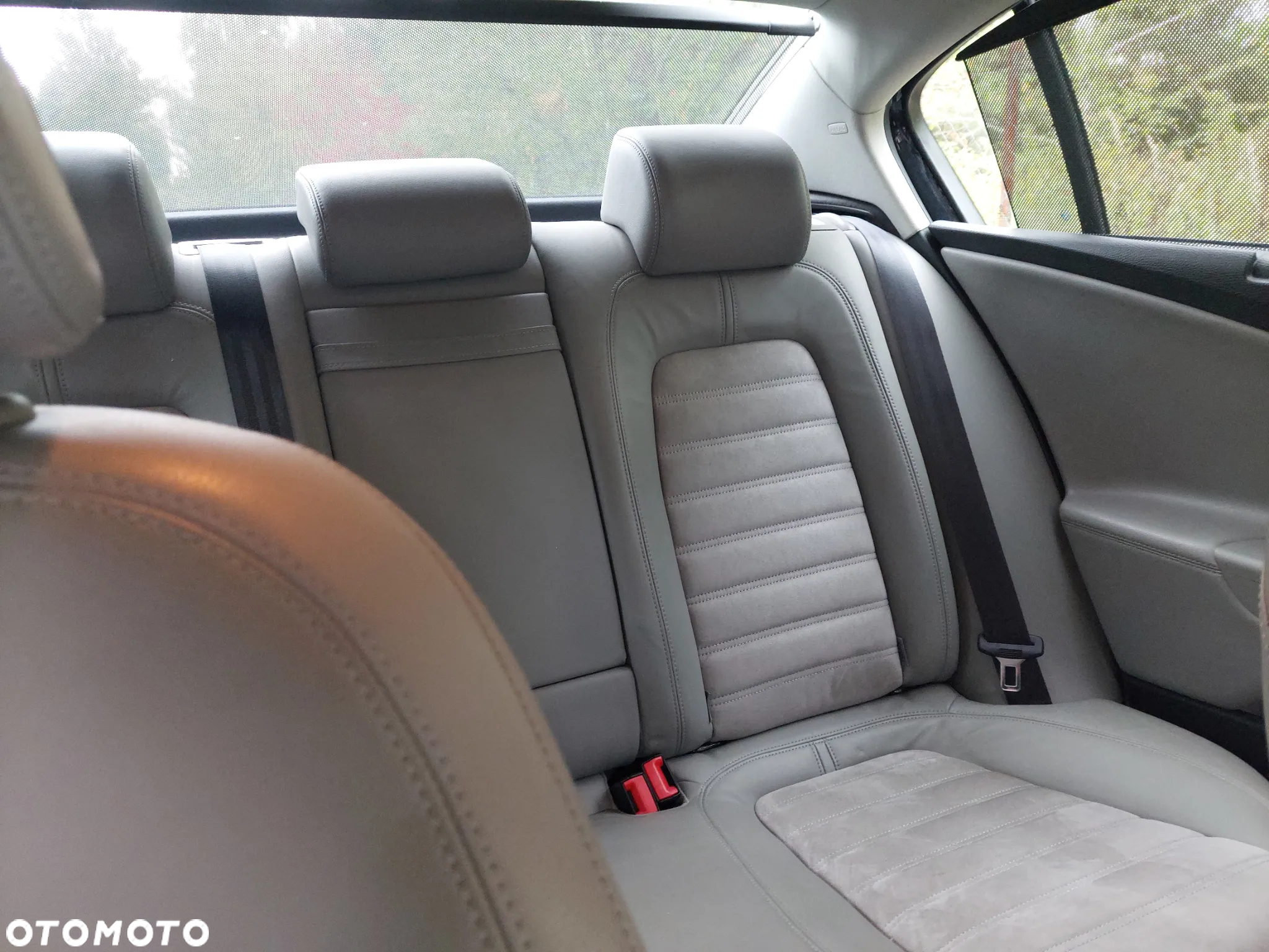 Volkswagen Passat 2.0 TDI Highline DSG - 6