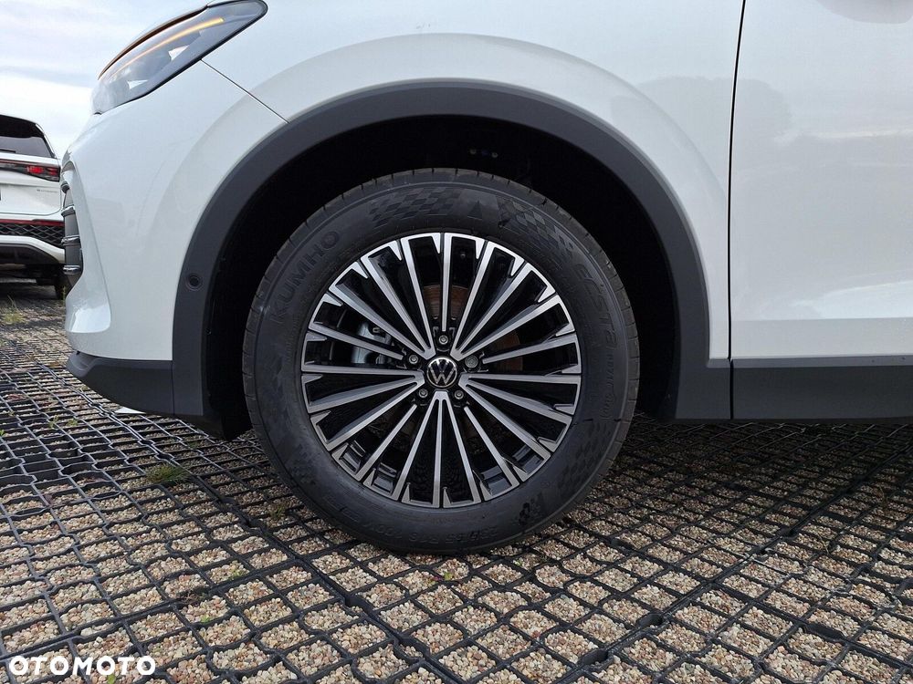 Volkswagen Tiguan - 18
