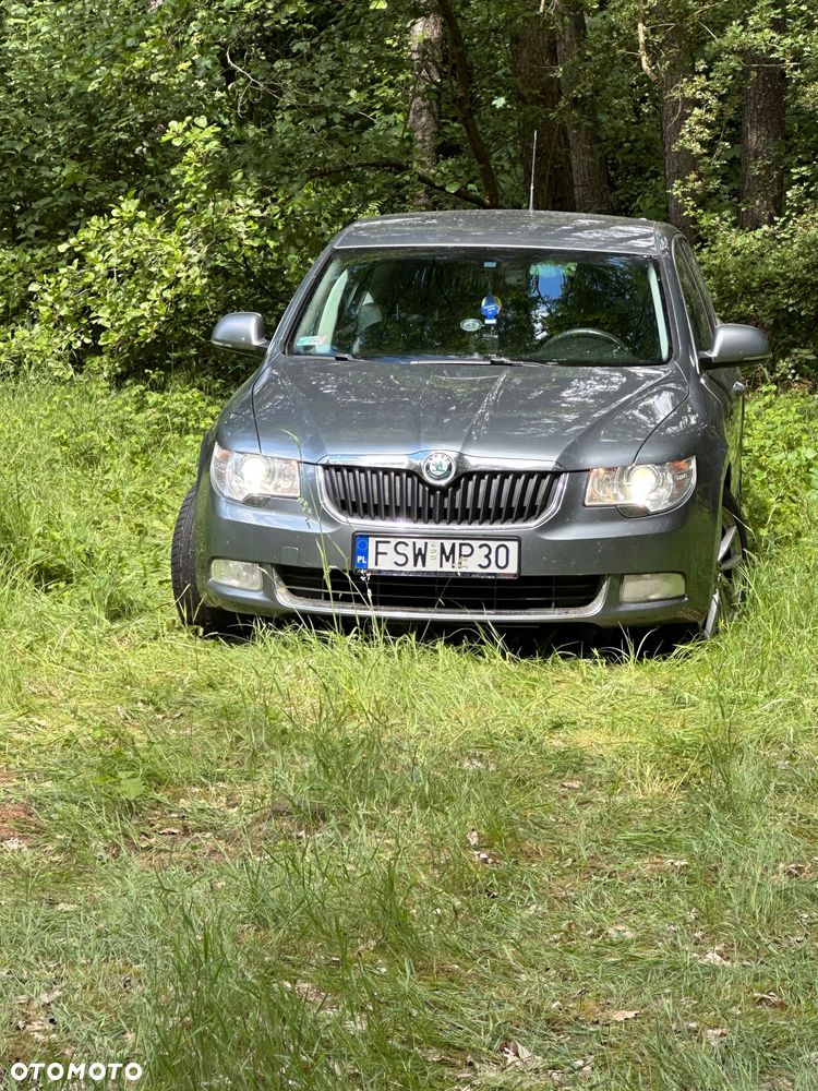 Skoda Superb 2.0 TDI DSG Ambition - 23