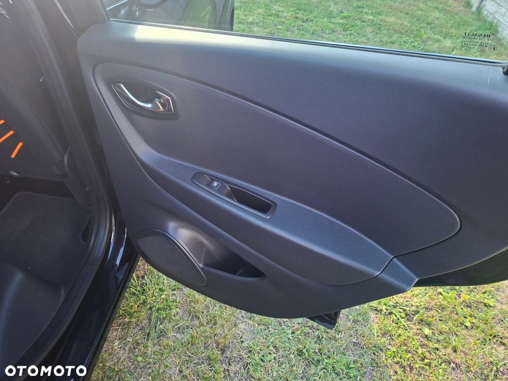 Renault Captur 1.2 TCe Intens EDC - 18