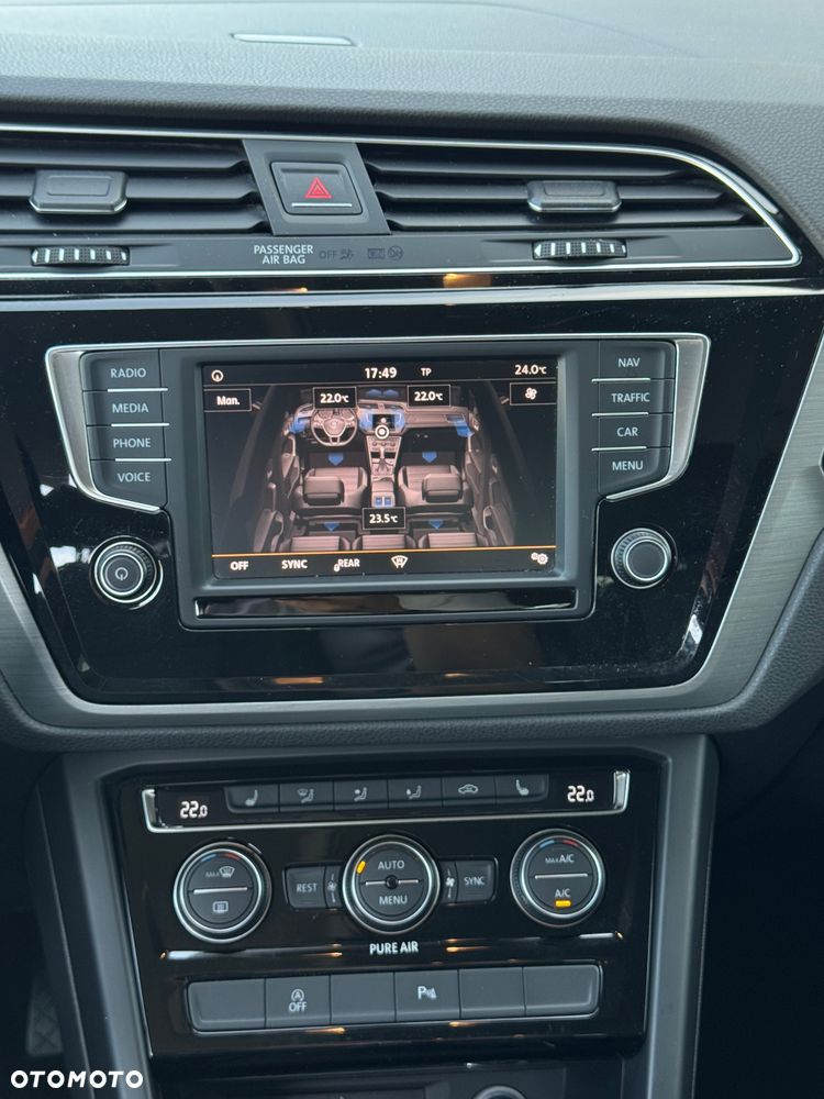 Volkswagen Touran - 21