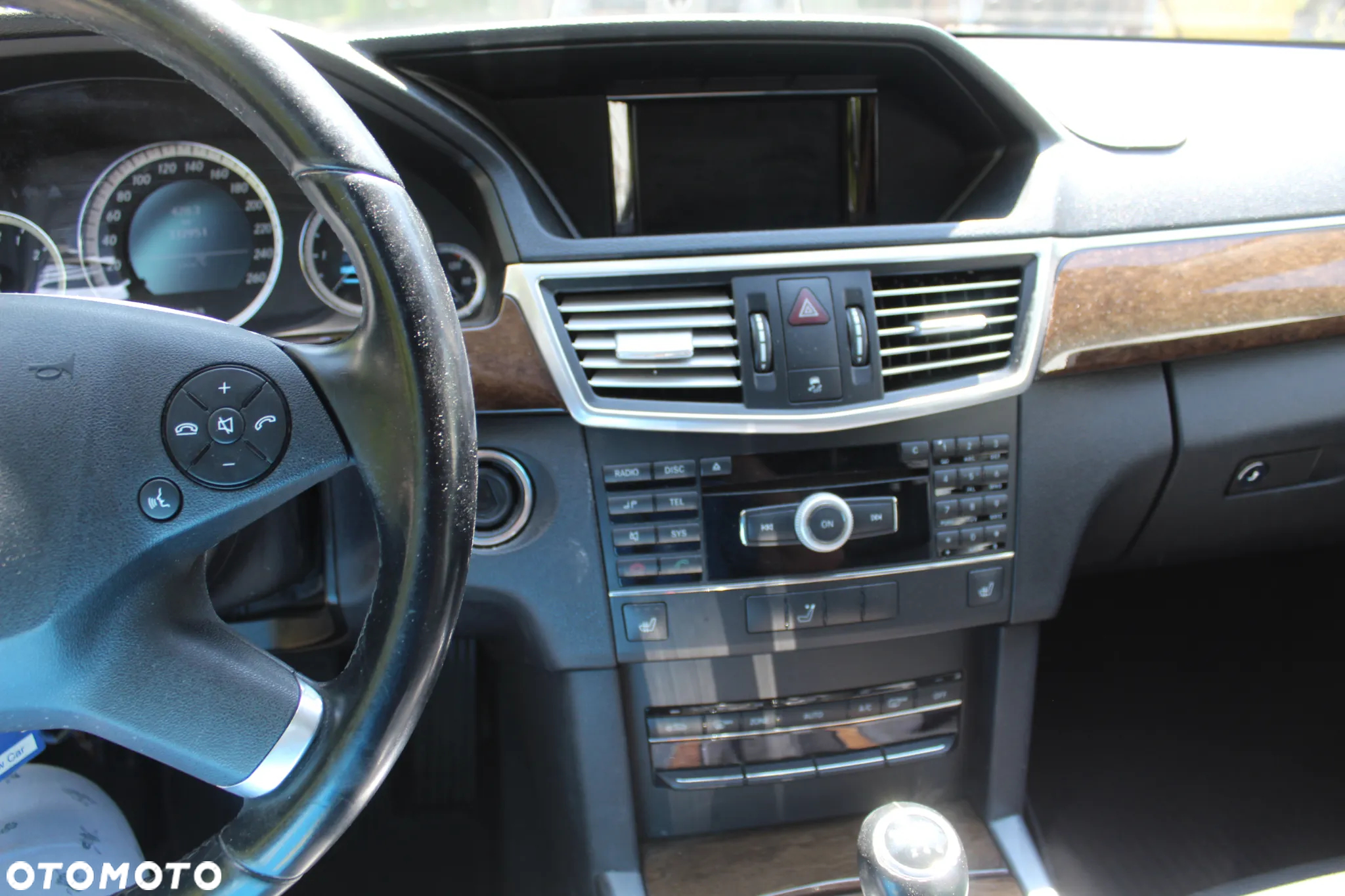 Mercedes-Benz Klasa E 200 CDI BlueEff - 20