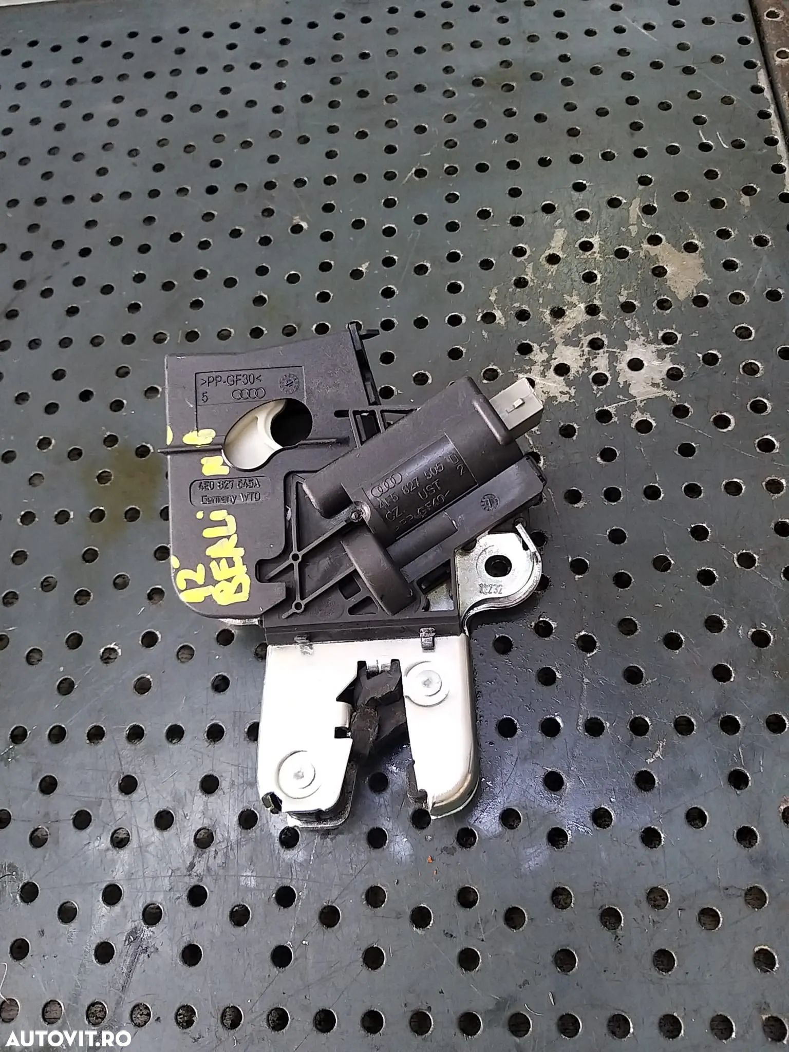 Broasca haion audi a4 b8 8k 4f5827505d - 1
