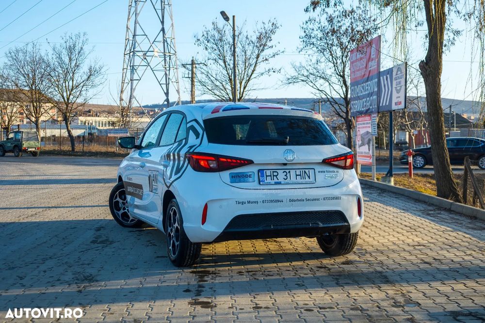 MG MG3 3 Hybrid+ Luxury - 5