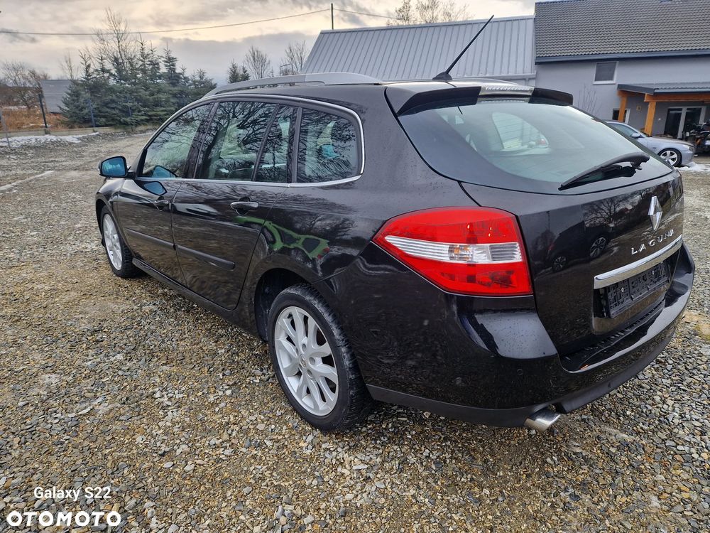 Renault Laguna dCi 150 FAP Initiale - 11