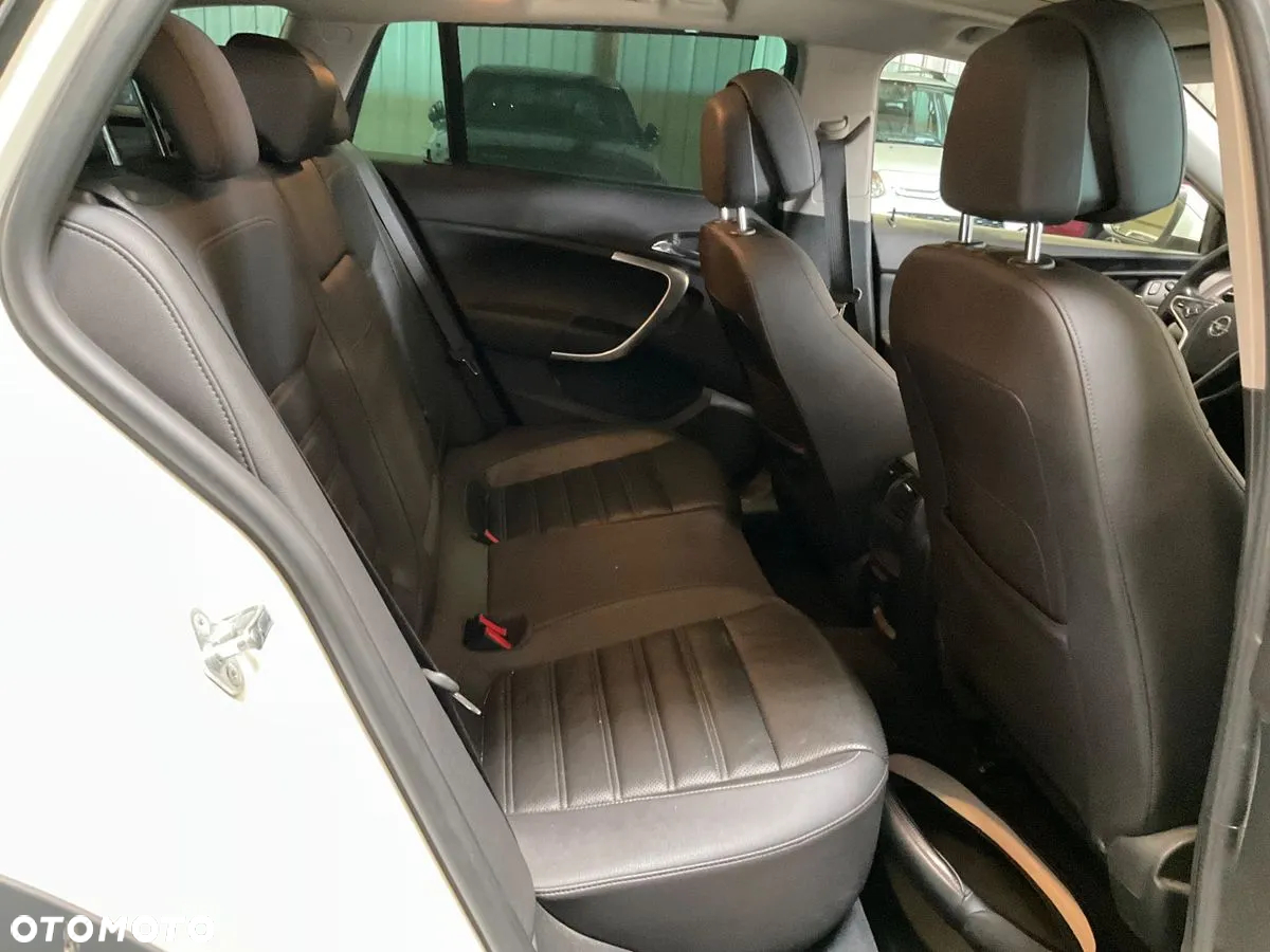 Opel Insignia Country Tourer 2.0 Diesel 4x4 Exclusive - 6