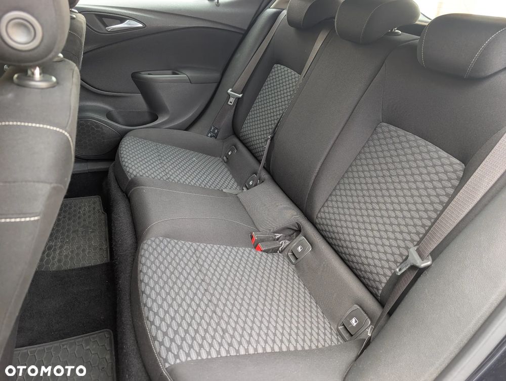 Opel Astra 1.4 T Dynamic - 27