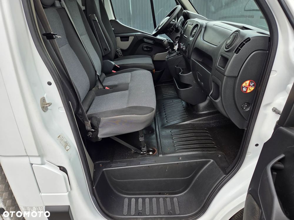 Renault Master - 24
