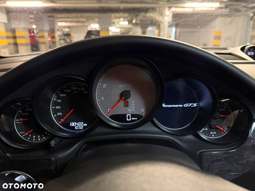 Porsche Panamera GTS PDK - 7