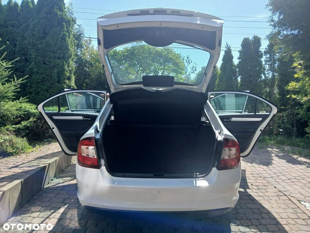 Skoda RAPID Spb 1.0 TSI Ambition - 26