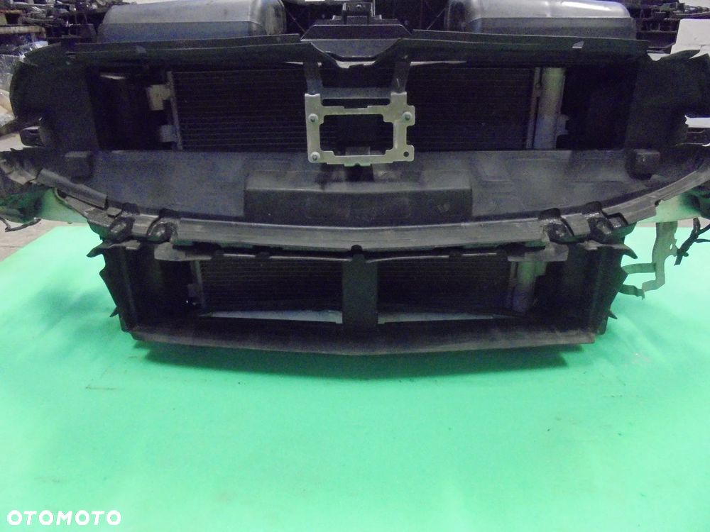 MERCEDES A KLASA A35 AMG 2,0 T W177 PAS PRZEDNI KOMPLET CHLODNIC - 2