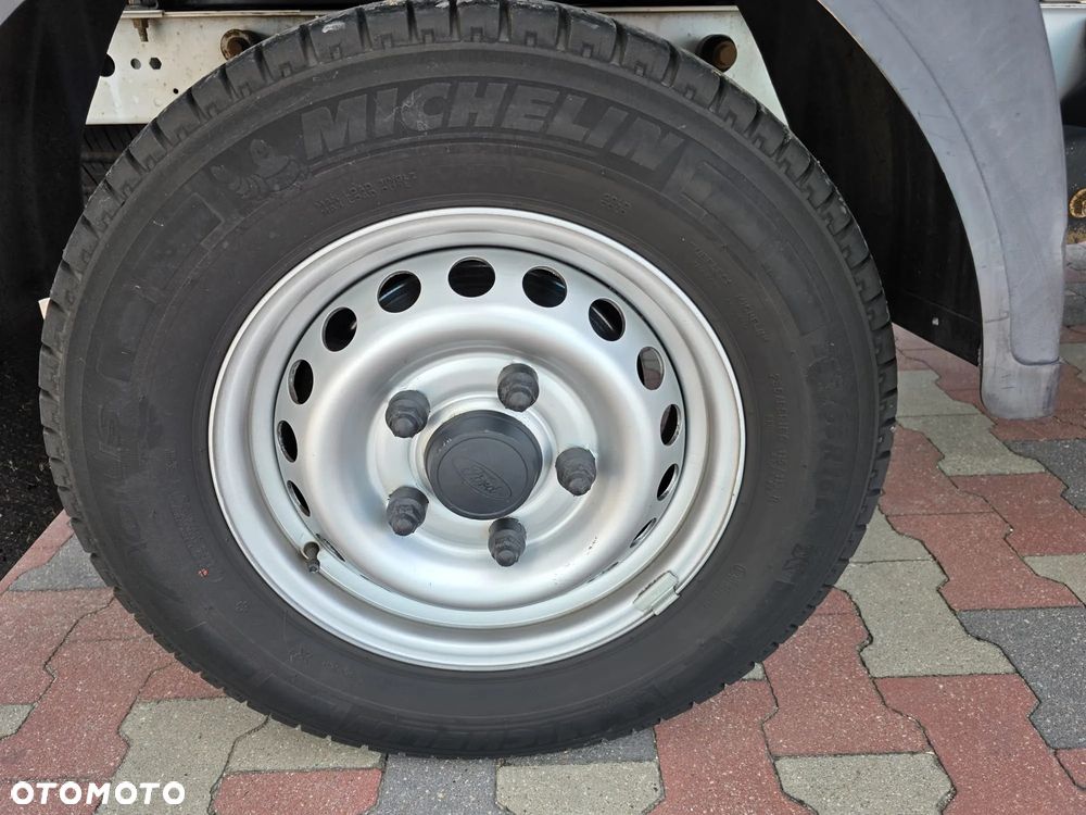Ford TRANSIT - 13