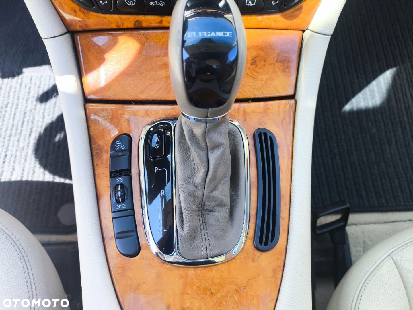 Mercedes-Benz CLK - 17