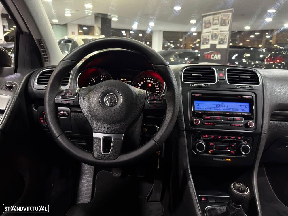 VW Golf 2.0 TDi Confortline - 13