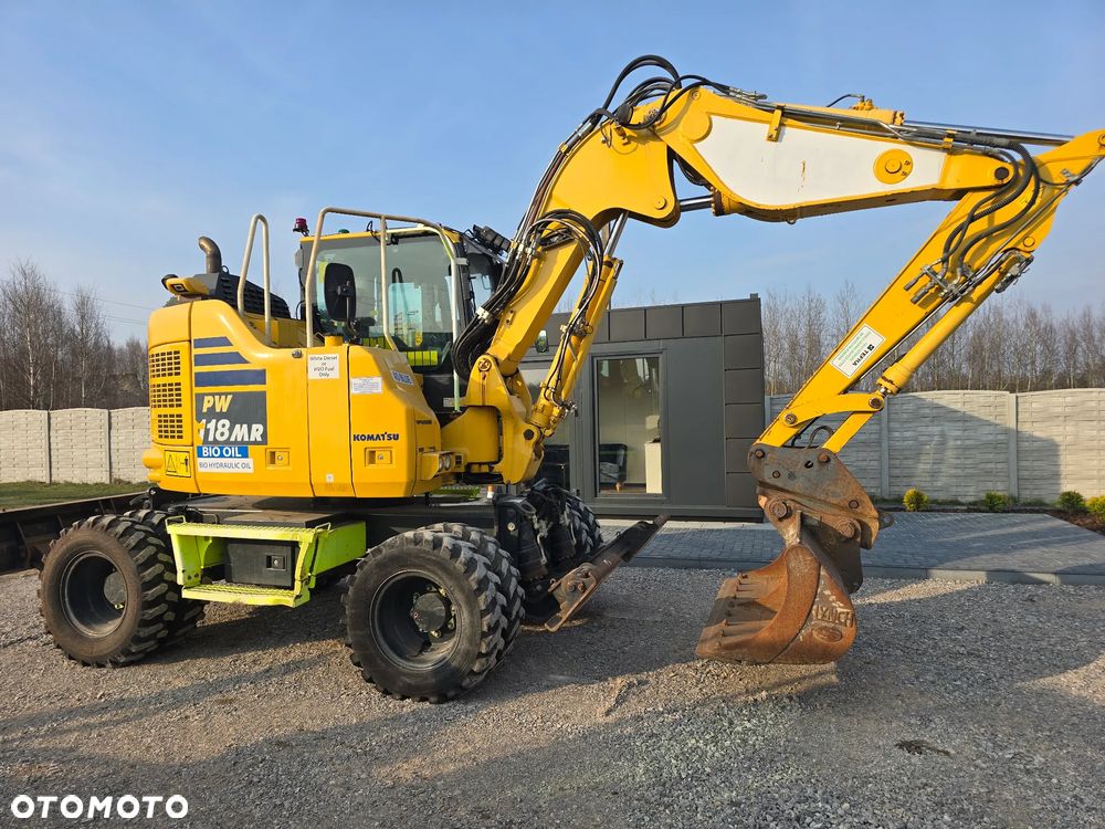 Komatsu - 3