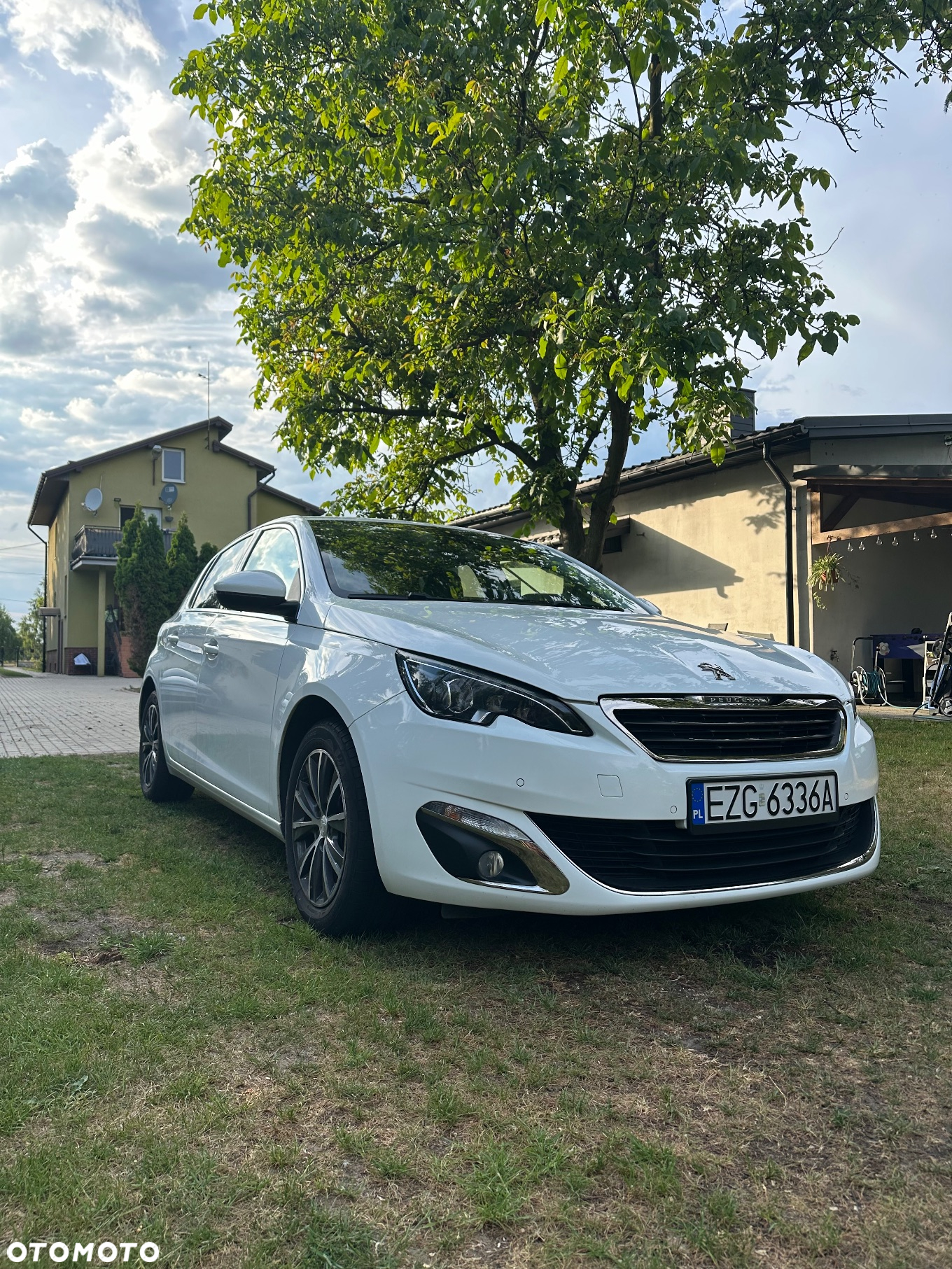 Peugeot 308 1.6 e-HDi Allure S&S - 3