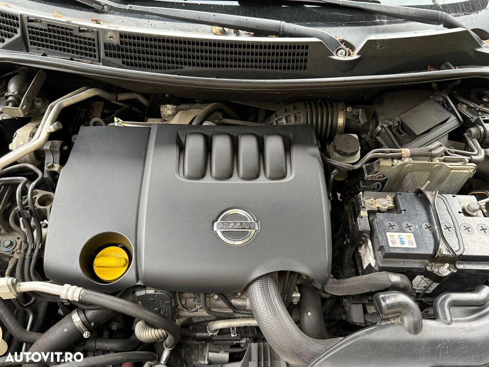 Nissan Qashqai 2.0 dCi DPF acenta - 12