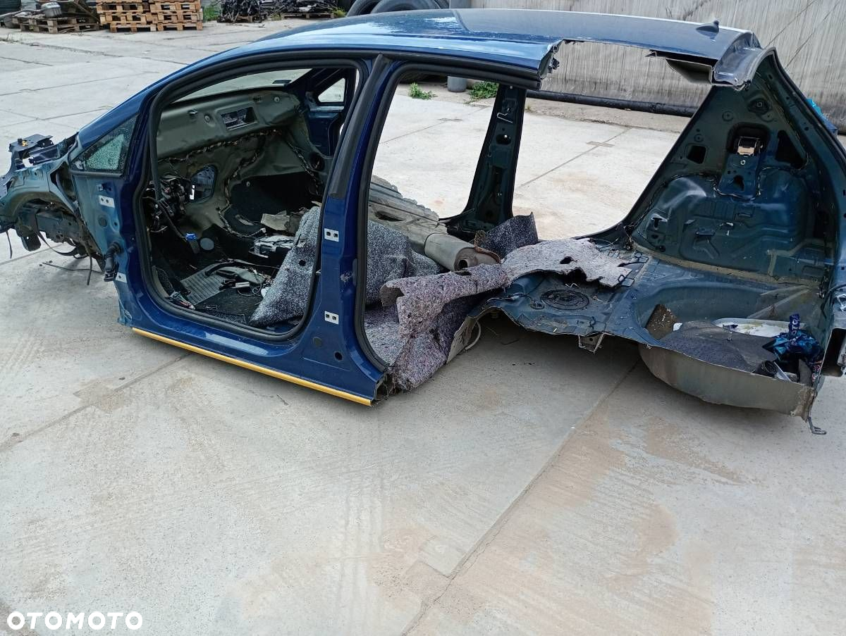 KAROSERIA ĆWIARTKA BŁOTNIK TYŁ  PRAWY PRÓGI PODŁUŻNICA LEWA - 999.00 PLN - OPEL CORSA E (X15) - 5