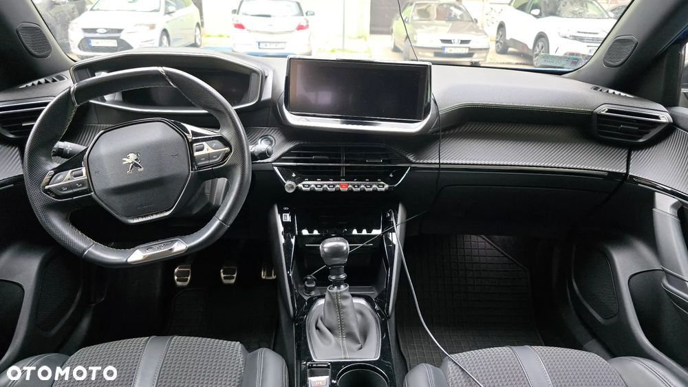 Peugeot 2008 1.2 PureTech GT Line S&S - 18
