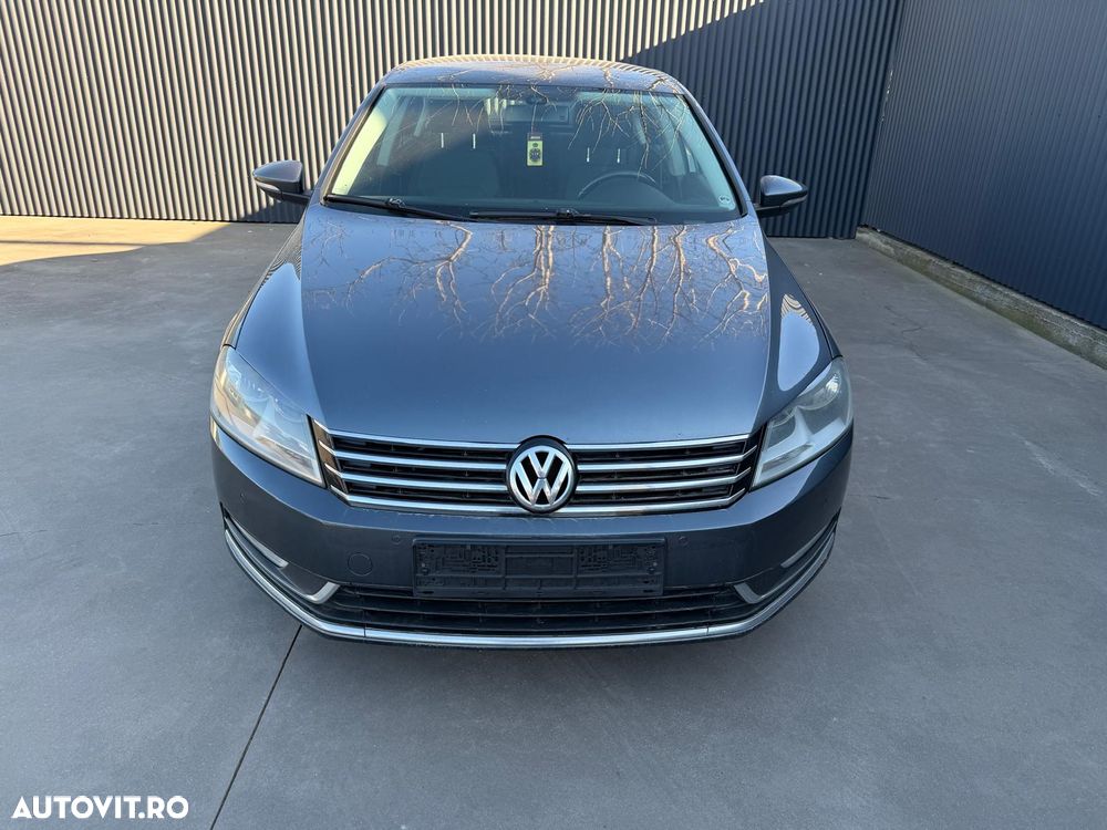 Volkswagen Passat 2.0 TDI Comfortline - 1