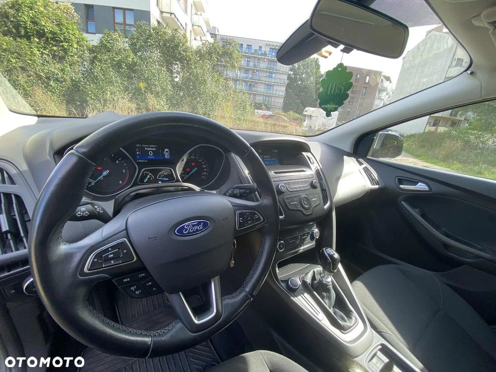 Ford Focus 1.5 TDCi Trend - 6