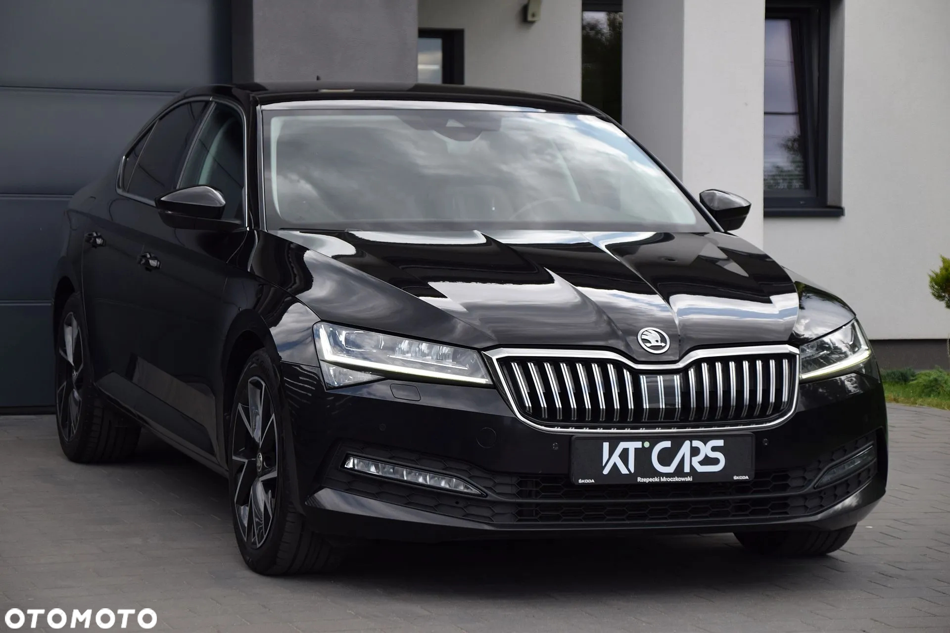 Skoda Superb 2.0 TDI SCR Ambition DSG - 3