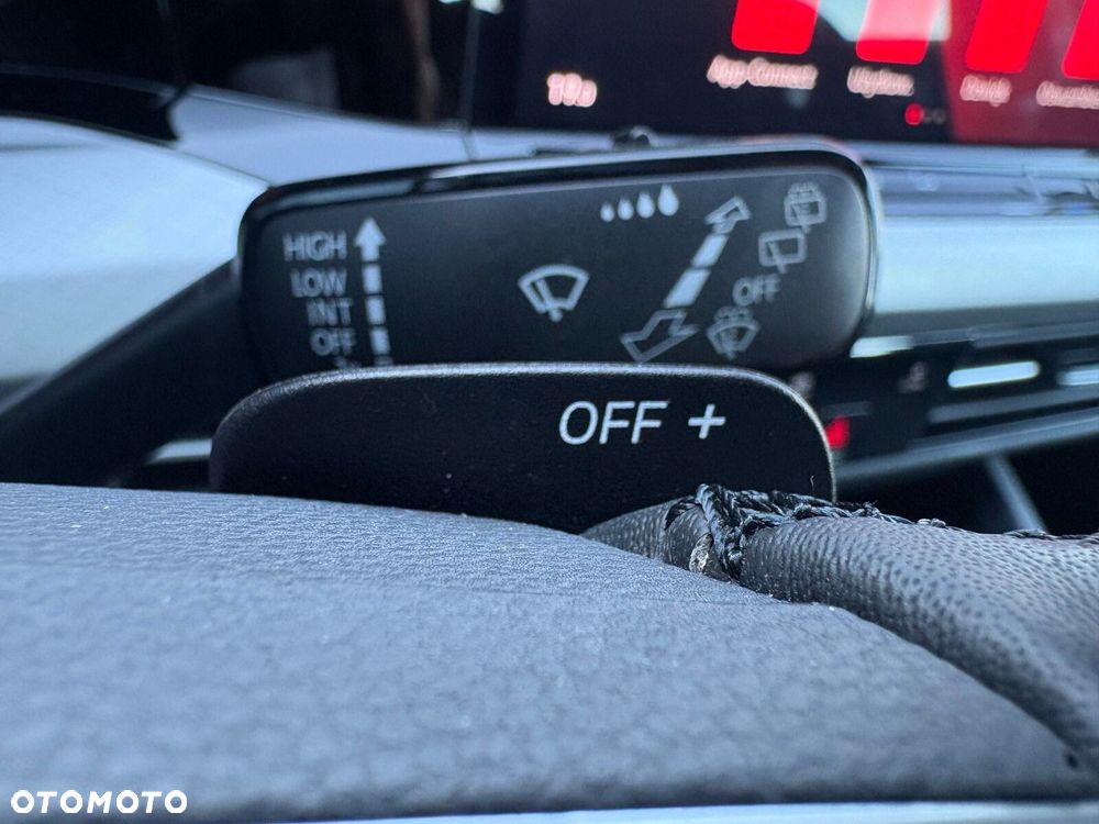 Volkswagen Golf - 25