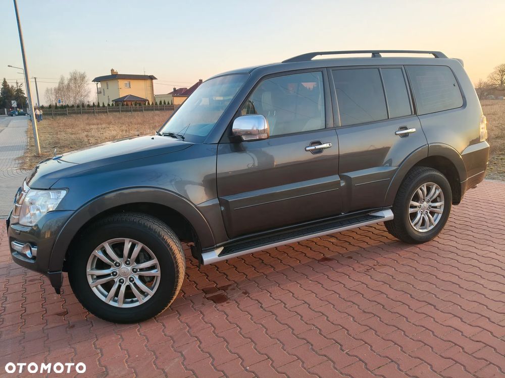 Mitsubishi Pajero - 6