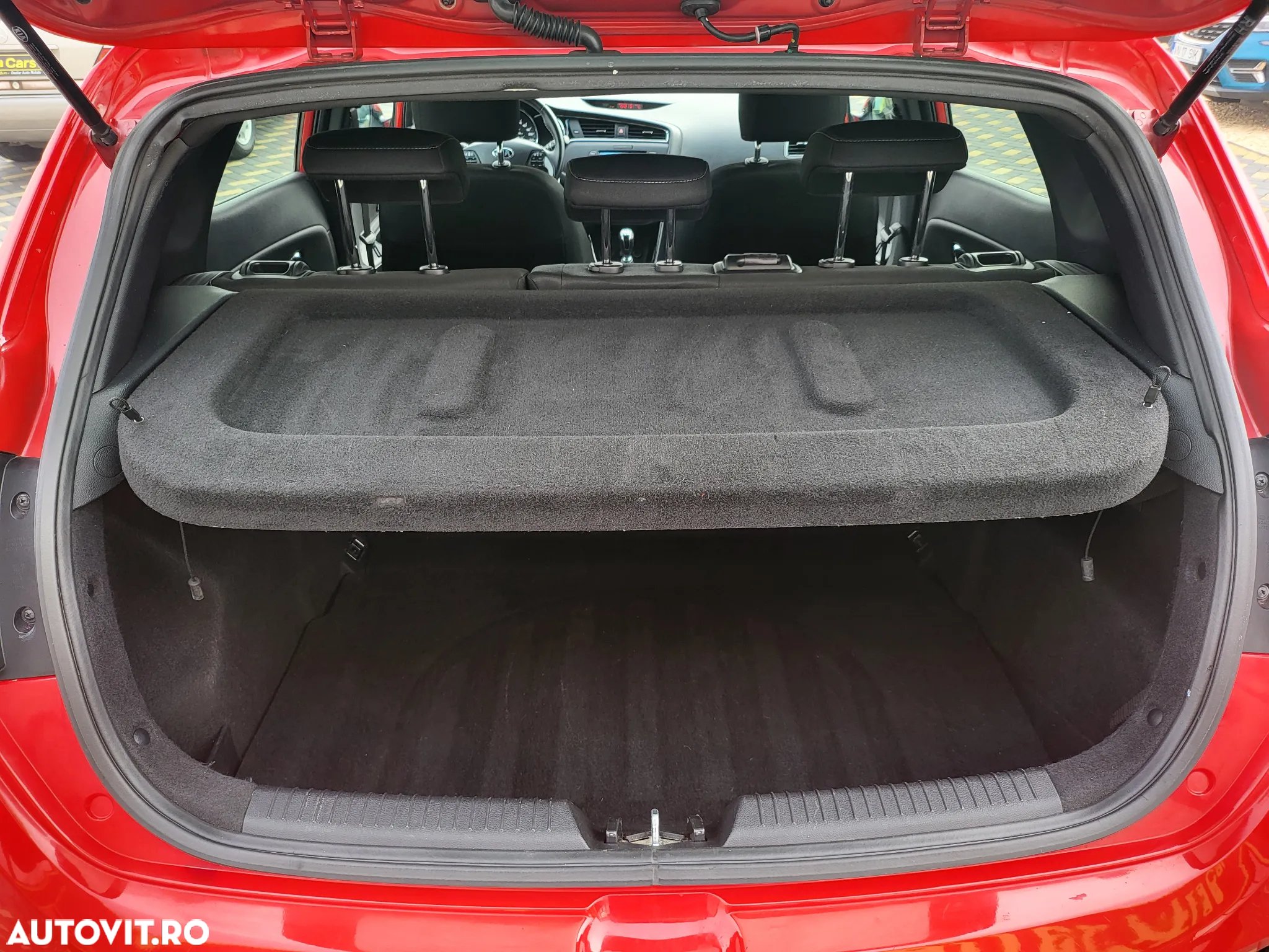 Kia Ceed 1.6 CRDi 136 ISG SW GT Line - 17
