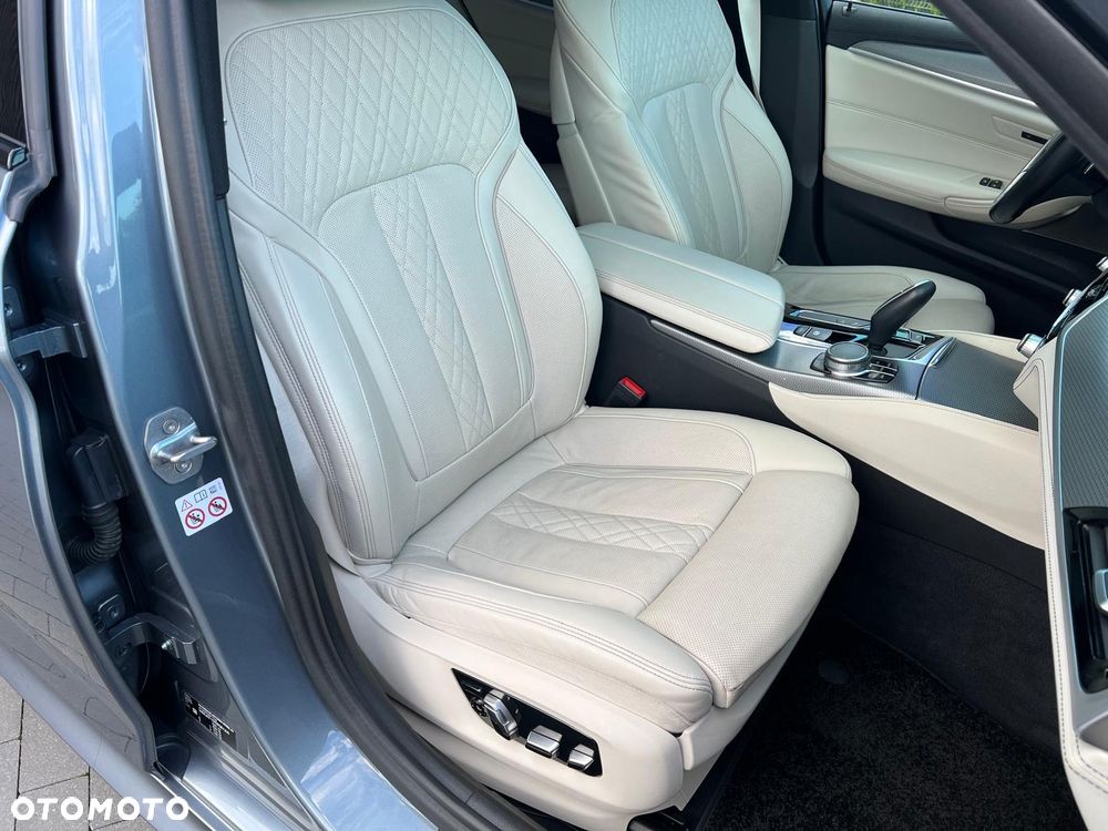 BMW Seria 5 540d xDrive M Sport sport - 21