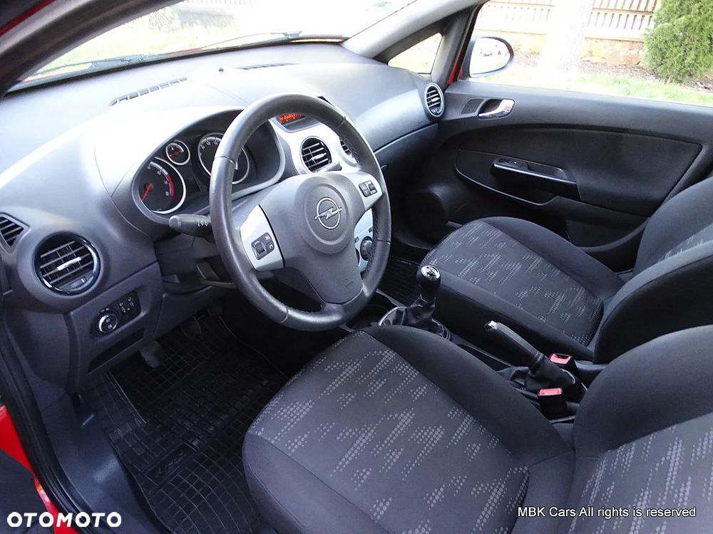 Opel Corsa 1.4 16V Satellite - 15