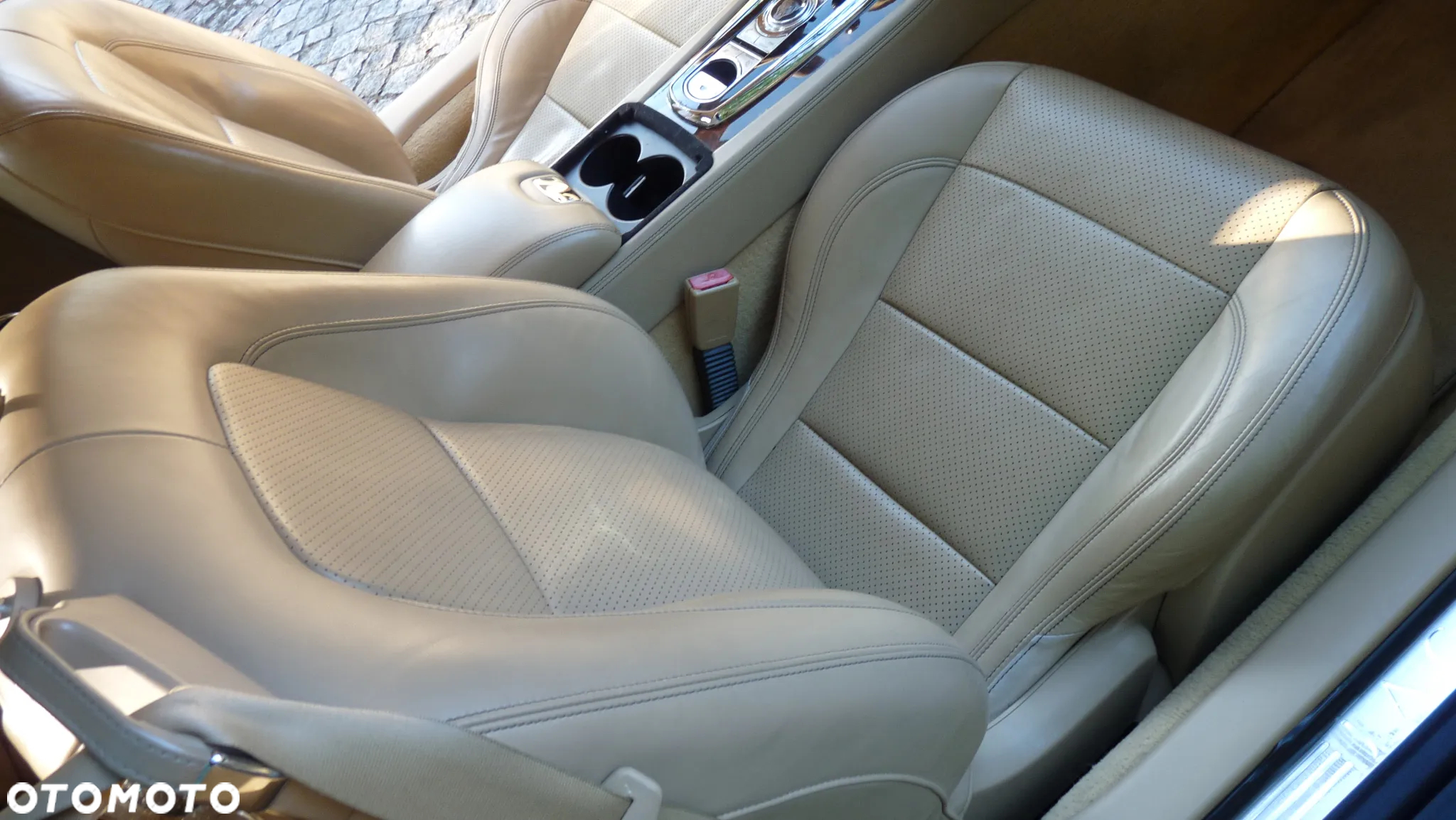 Jaguar XK 5.0 Coupe Portfolio - 22
