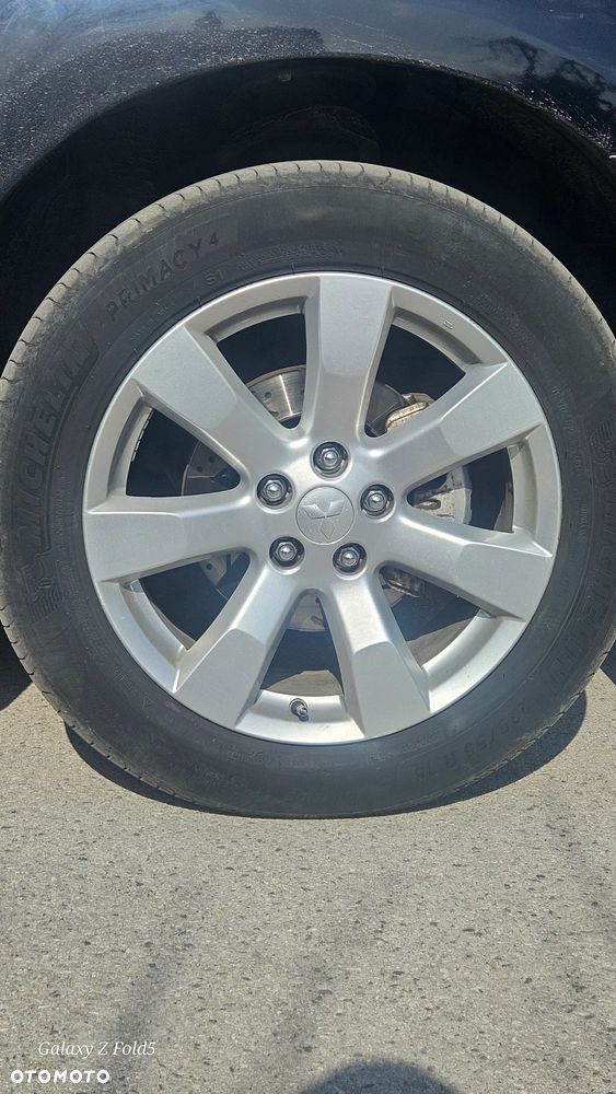 Mitsubishi Outlander - 27