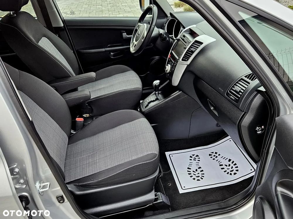 Kia Venga 1.6 CVVT Automatik Dream-Team Edition - 27