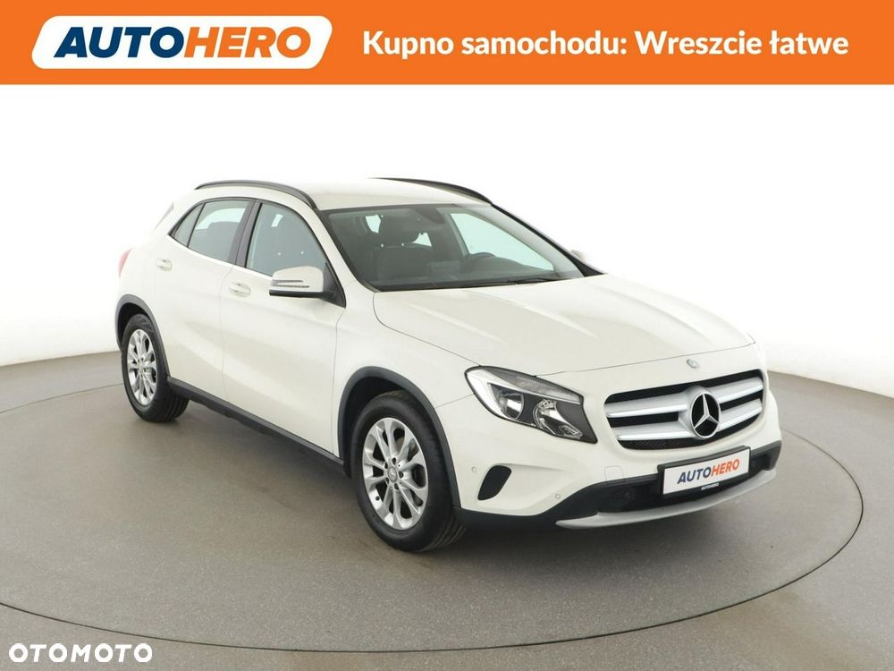 Mercedes-Benz GLA 200 Style - 11
