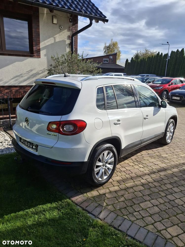 Volkswagen Tiguan - 6