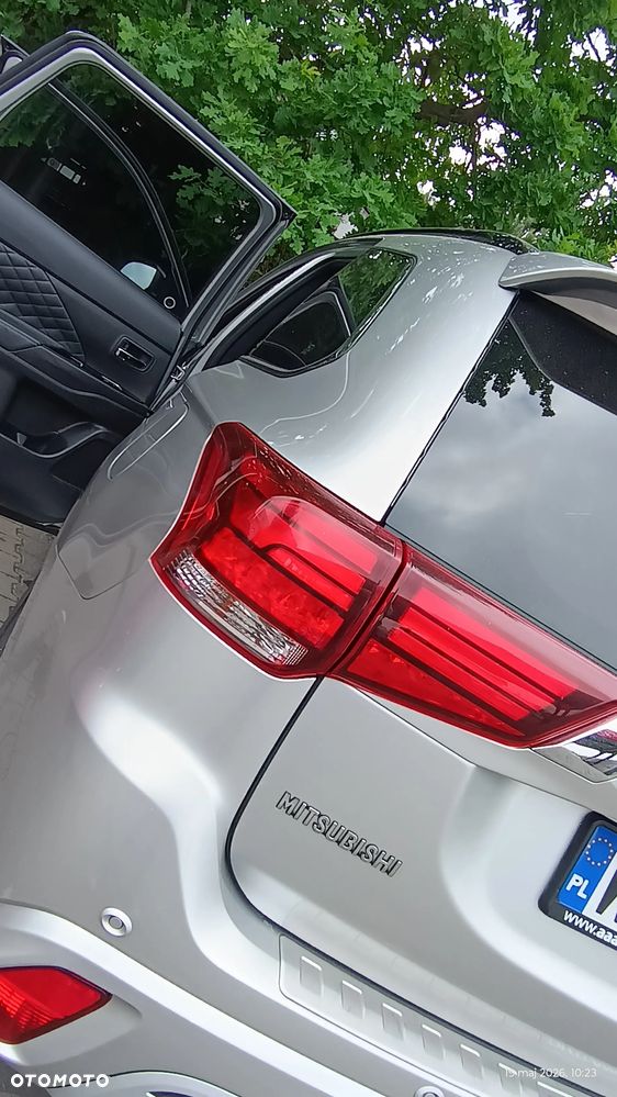 Mitsubishi Outlander - 30