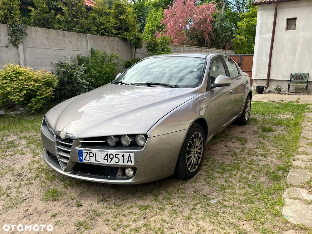 Alfa Romeo 159 - 2