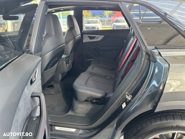 Audi Q8 55 TFSI e quattro Tiptronic PHEV - 8