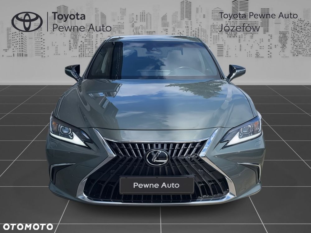 Lexus ES 300h Business Edition - 3