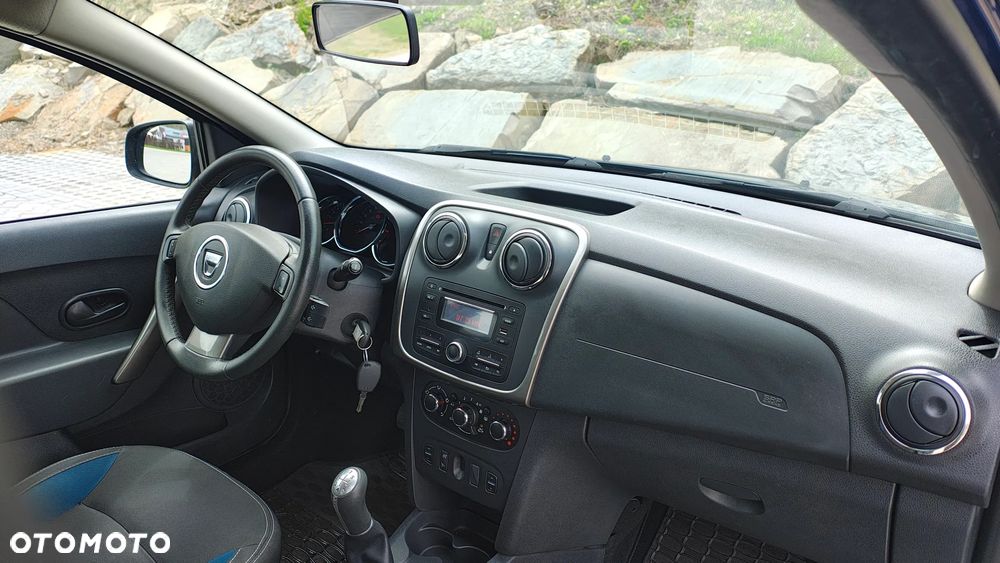 Dacia Sandero TCe 90 Celebration - 29