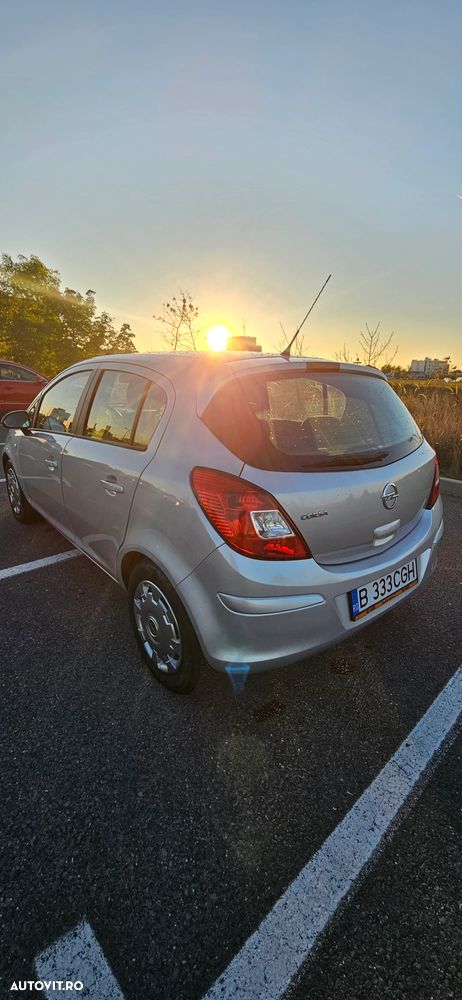 Opel Corsa 1.2i Enjoy - 1