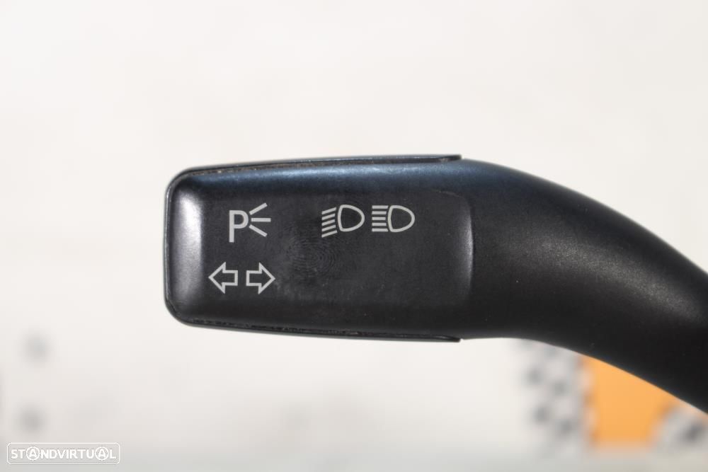 Manete Das Luzes / Piscas Audi A6 (4F2, C6)  4E0953513e / 01104601 - 5