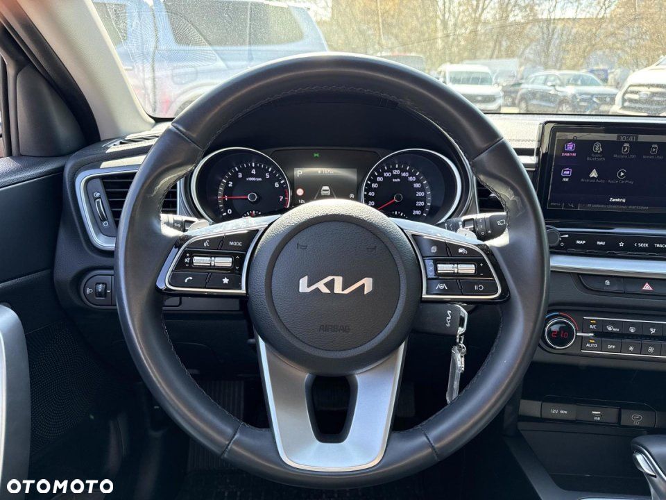 Kia Ceed - 15