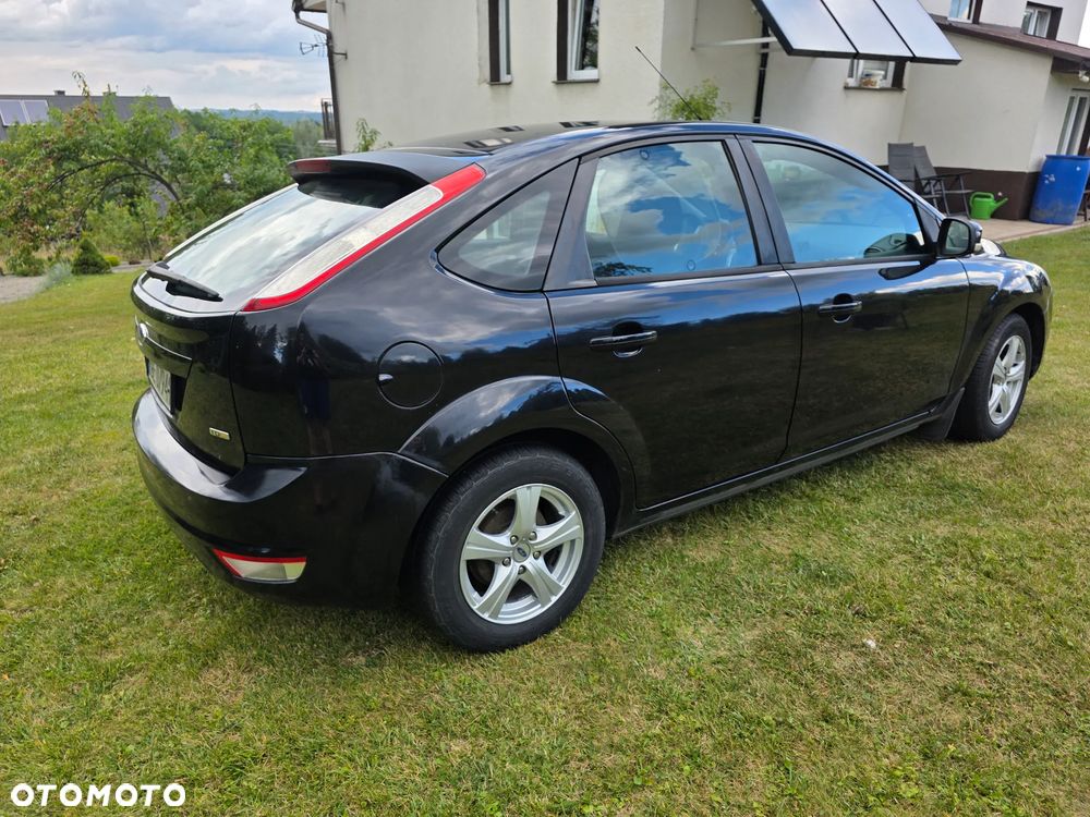 Ford Focus - 8
